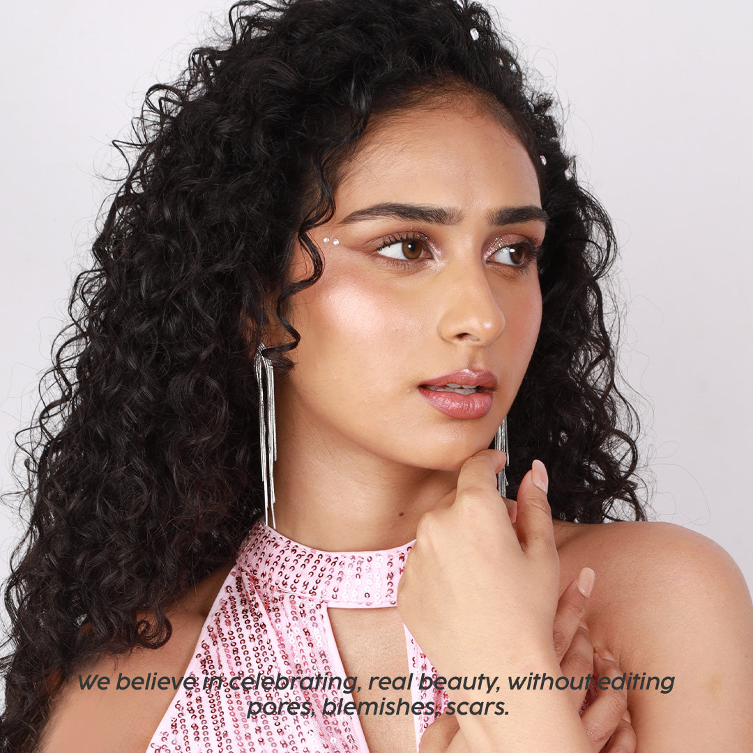 Starry Night Pearly-Glow Liquid Highlighter: Fair-To-Light Skin Tone (Meteorite)