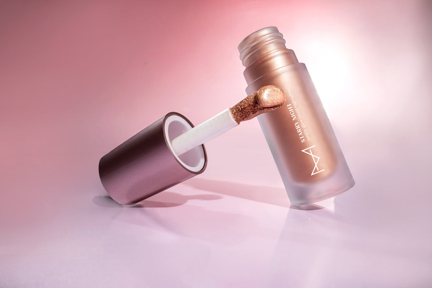 How To Apply Liquid Highlighter On Indian Skin? - House Of Makeup